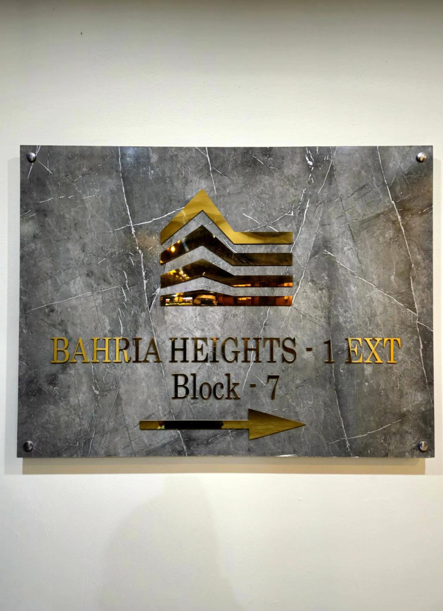 Aesthetic Scenic Luxurious Apartment - Bahria Heights Ραβαλπίντι Εξωτερικό φωτογραφία