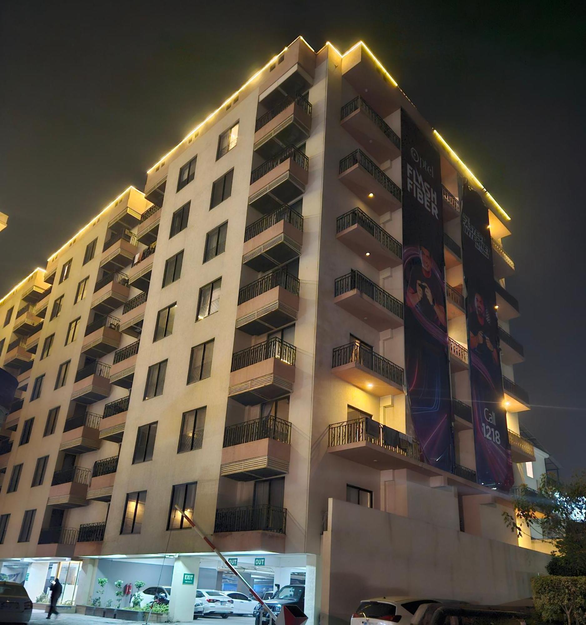 Aesthetic Scenic Luxurious Apartment - Bahria Heights Ραβαλπίντι Εξωτερικό φωτογραφία