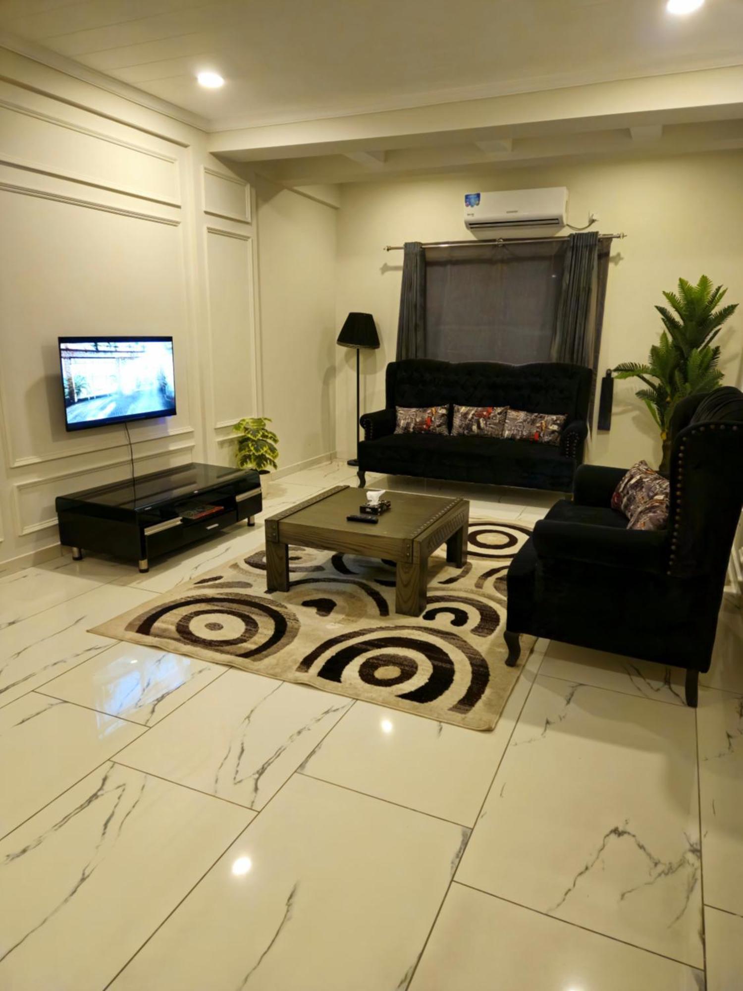 Aesthetic Scenic Luxurious Apartment - Bahria Heights Ραβαλπίντι Εξωτερικό φωτογραφία
