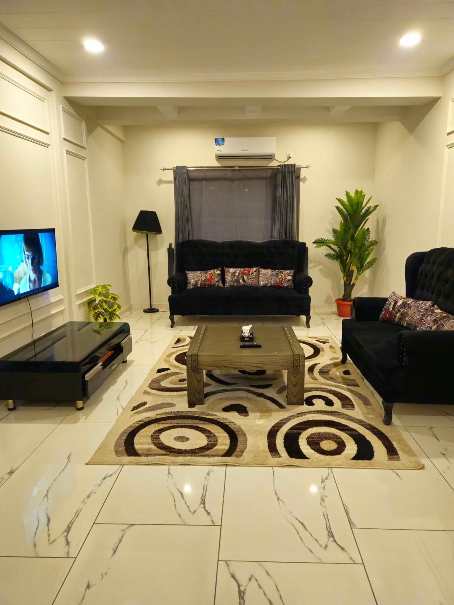 Aesthetic Scenic Luxurious Apartment - Bahria Heights Ραβαλπίντι Εξωτερικό φωτογραφία
